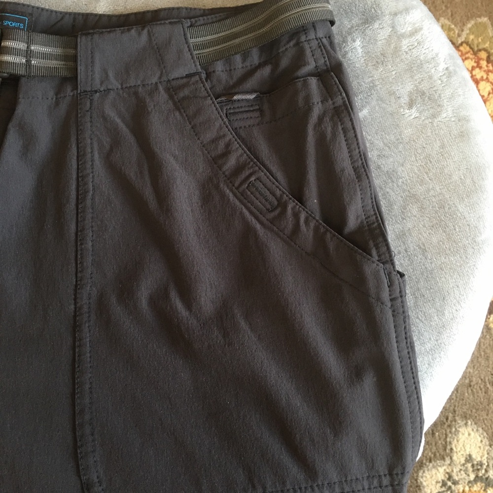 Women’s lightweight hiking pants